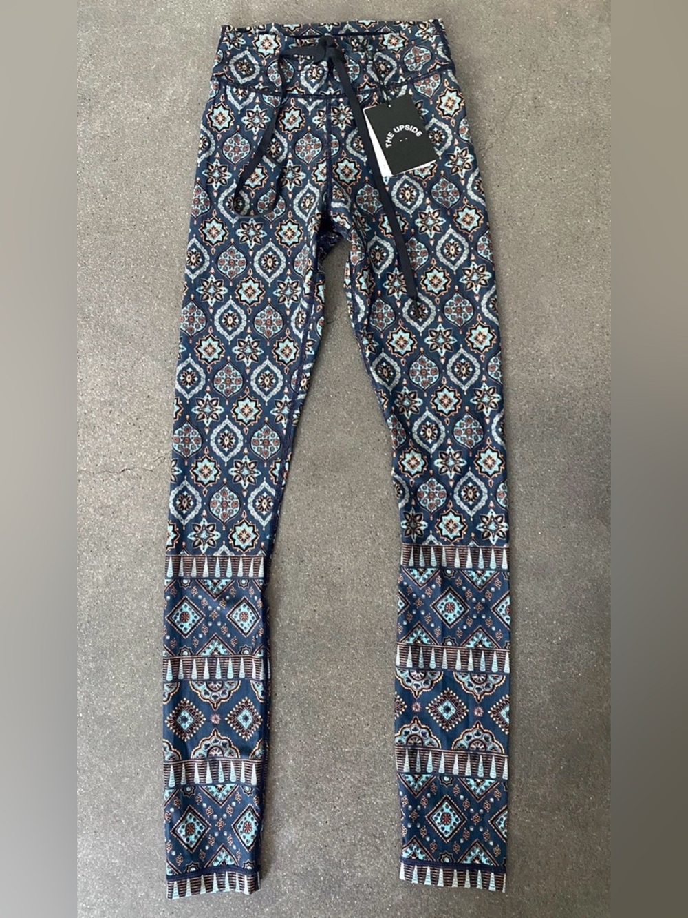 The Upside Prius Navy and Teal Printed Leggings